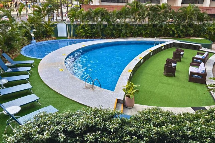 Pool 43 of 83