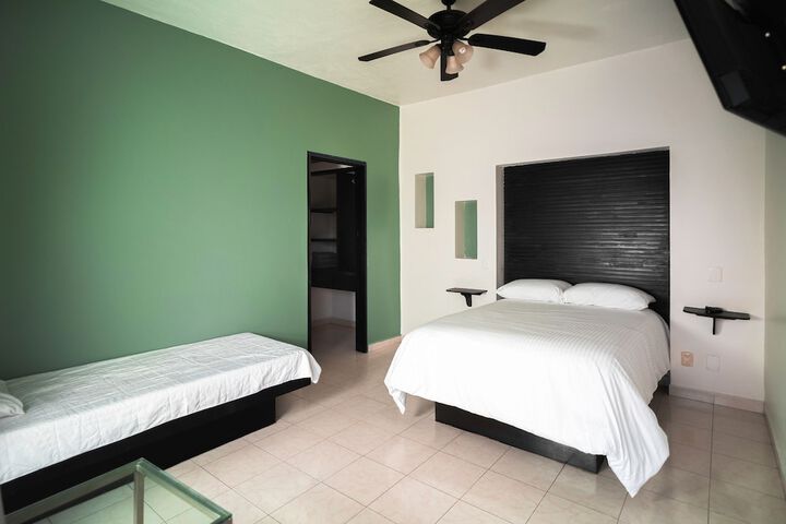 Room 14 of 70