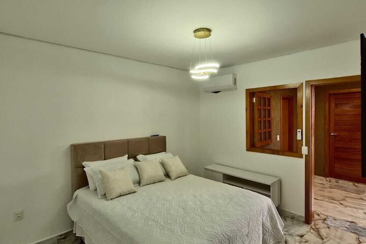 Room 10 of 43