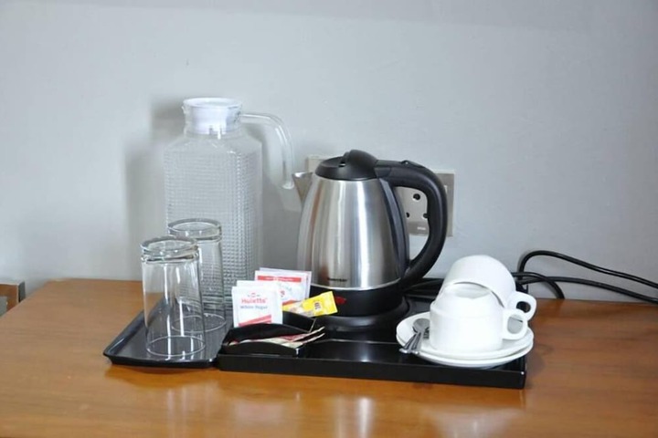 Breakfast/Coffee Service 18 of 49