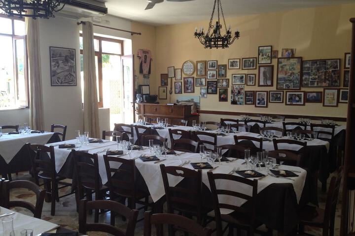Dining 23 of 47