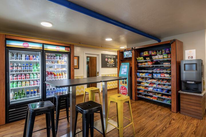 Snack bar