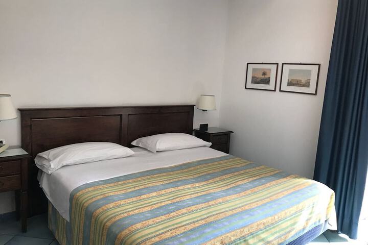 Room 3 of 29