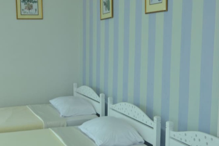 Room 17 of 35