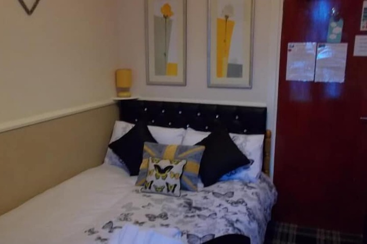 Room 21 of 35