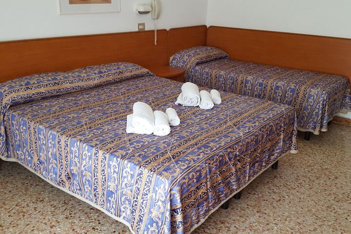 Room 13 of 57