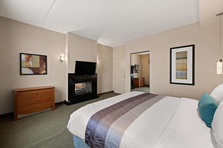 Suite 2 Queen Beds Kitchenette Sitting Area Sofa Bed Full Breakfast (14 of 38)