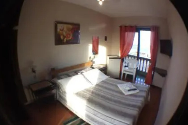 Room 3 of 5