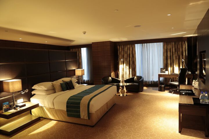 Room 16 of 84