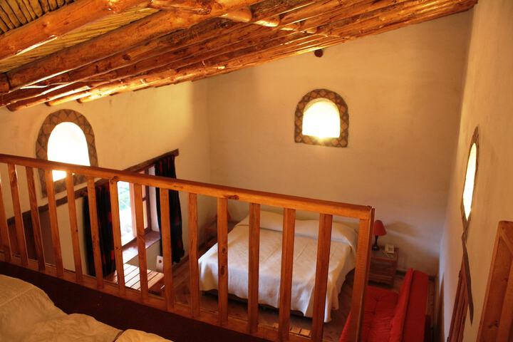 Room 2 of 69