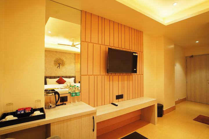 Room 27 of 94