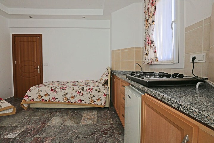 Room 7 of 48