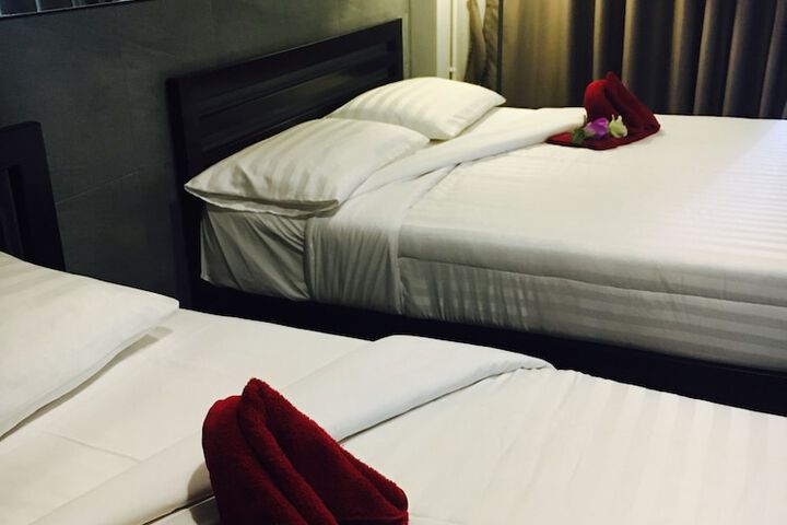 Room 21 of 37