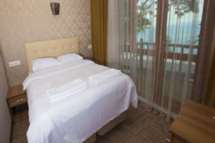 Room 93 of 216