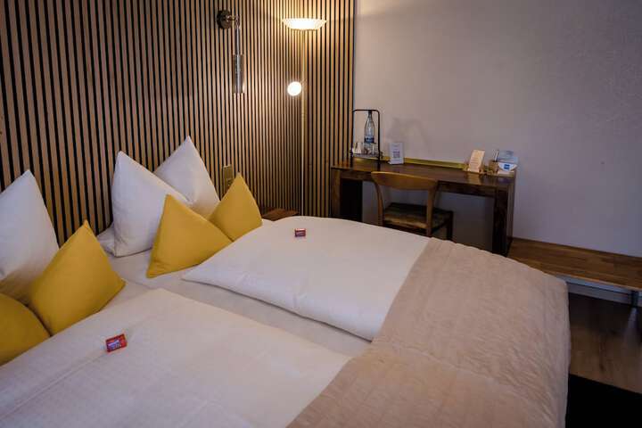 Room 7 of 15