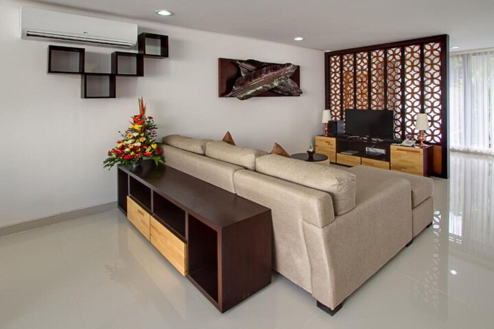 Room 30 of 52