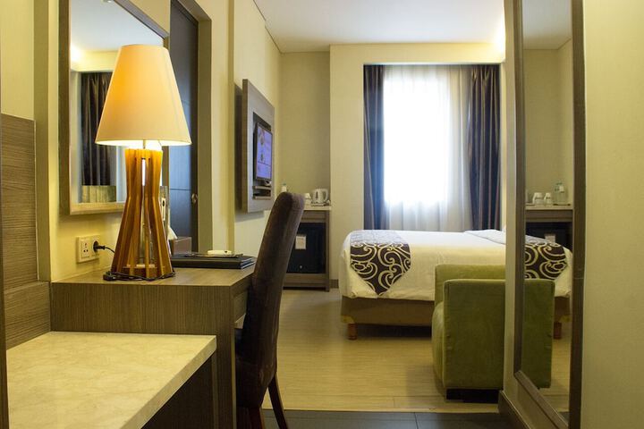 Room 15 of 52