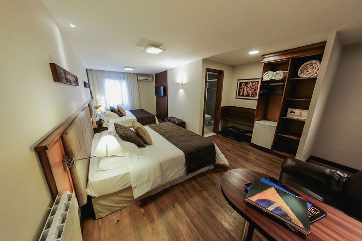 Room 42 of 98