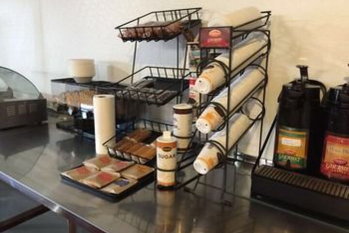 Breakfast/Coffee Service 8 of 21