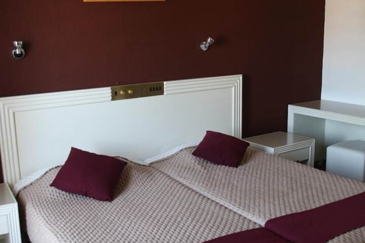 Room 14 of 45