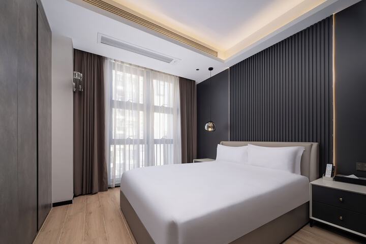 Room 20 of 92