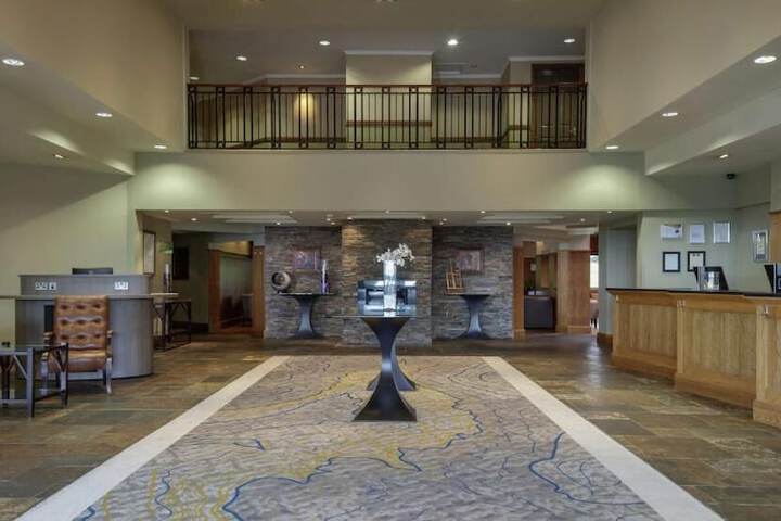 Hotel Lobby