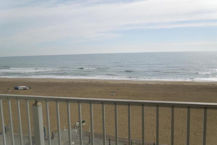 Beach 13 of 17