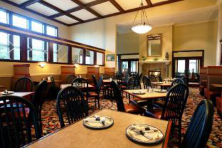 Dining 3 of 20