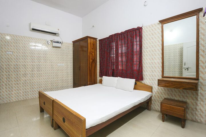 Room 7 of 14