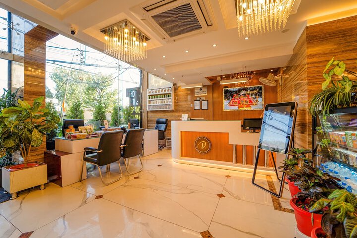 Exterior of Hotel The Grand Dewan