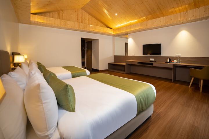 Room 7 of 42