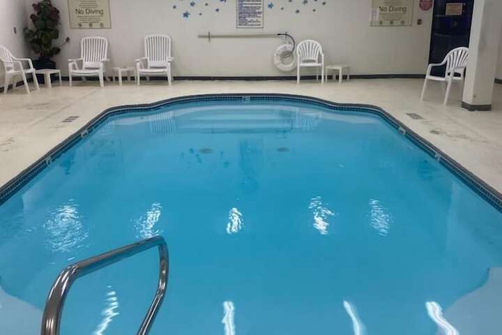 Photo of Sleep Inn & Suites Cross Lanes - South Charleston Pool
