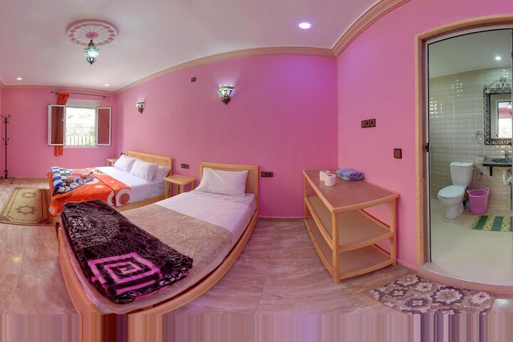 Room 9 of 34