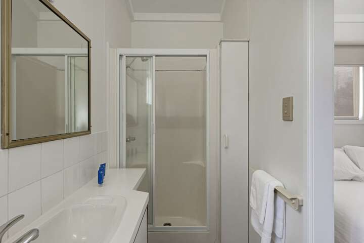 Room 16 of 24