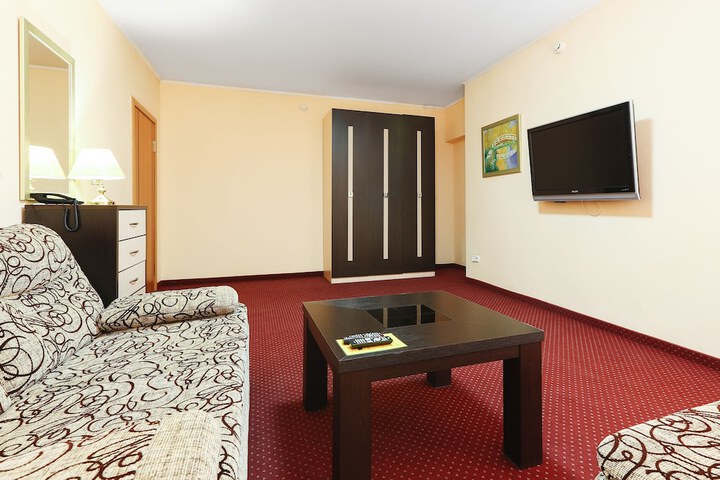 Room 51 of 88