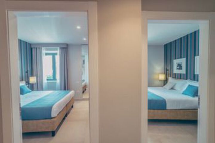 Room 44 of 79