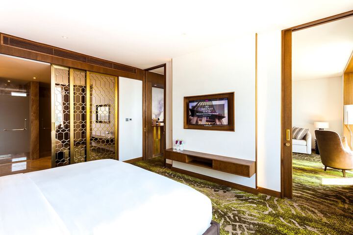 Room 20 of 250