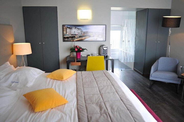 Room 60 of 80