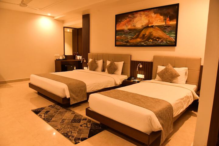 Room 30 of 73