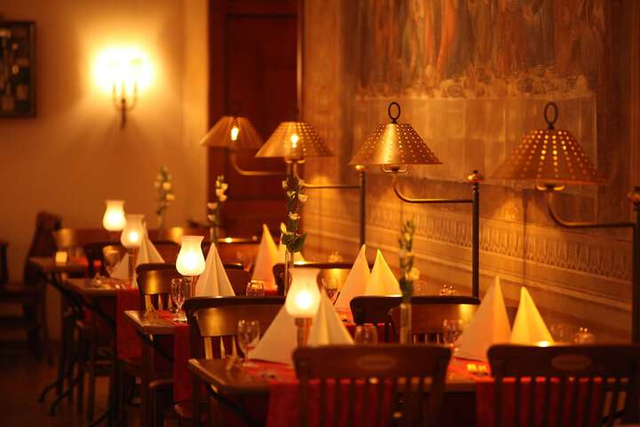 Dining 47 of 57