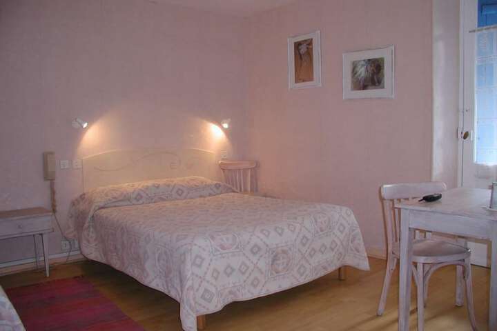 Room 4 of 24