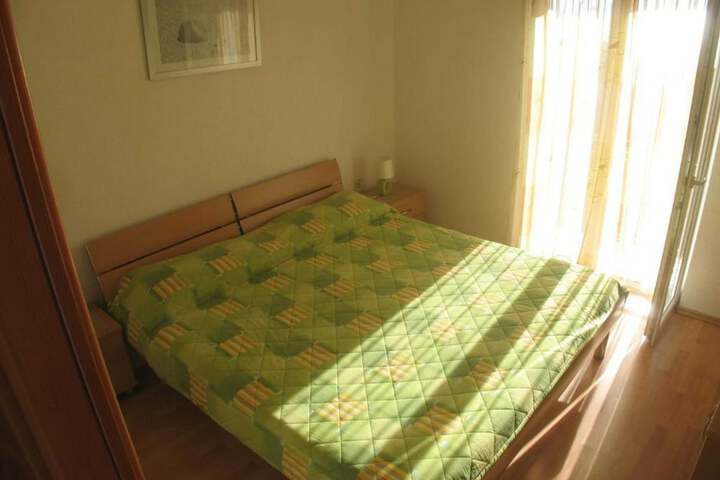 Room 13 of 29