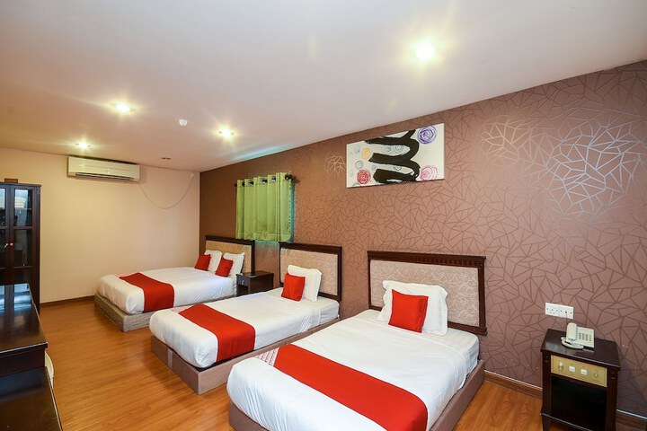 Room 14 of 33