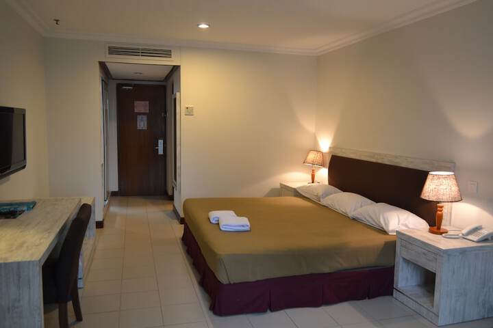 Room 15 of 49