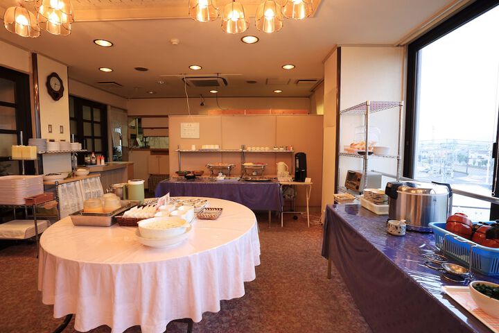 Breakfast/Coffee Service 15 of 38