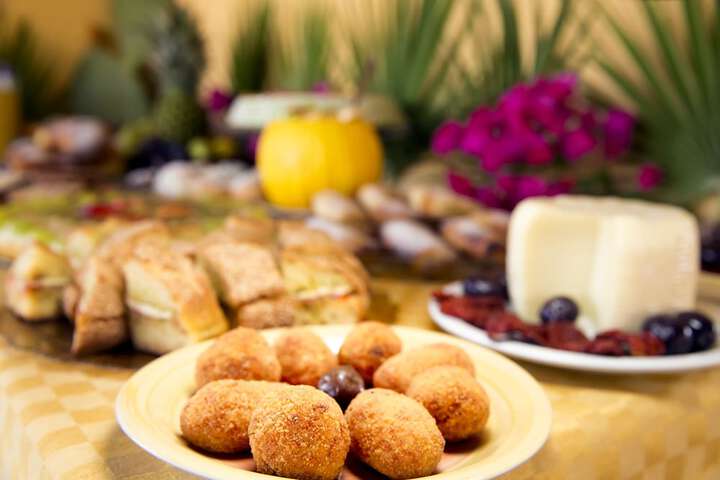 Breakfast buffet