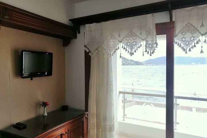 Room 18 of 26
