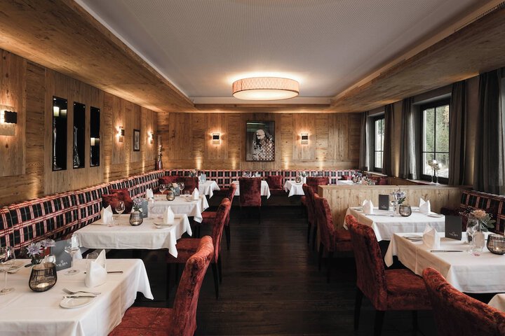 Dining 65 of 90