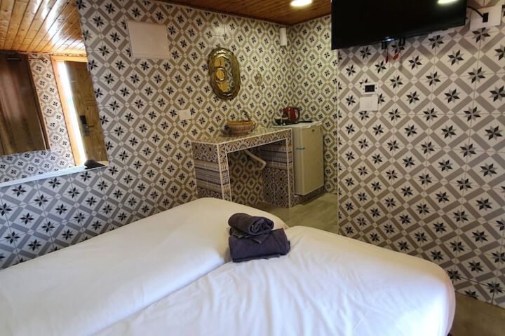 Room 8 of 56