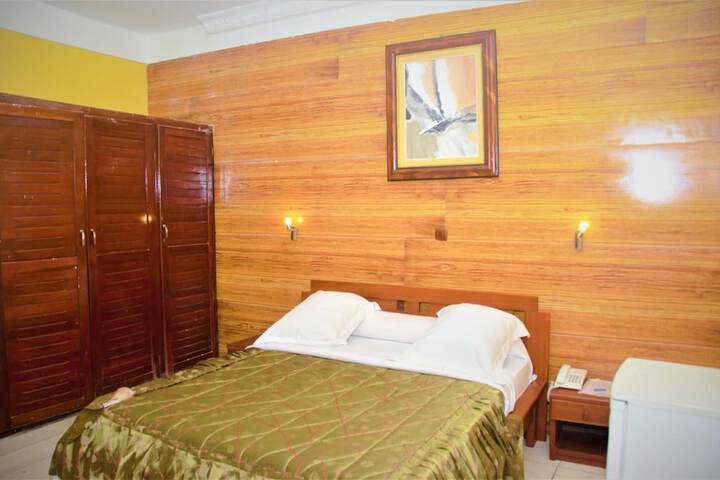 Room 32 of 52